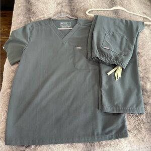 Men’s Figs Green Scrub Set